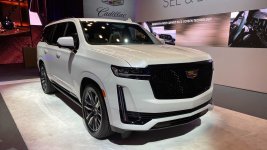 Cadillac Escalade(2021).jpg